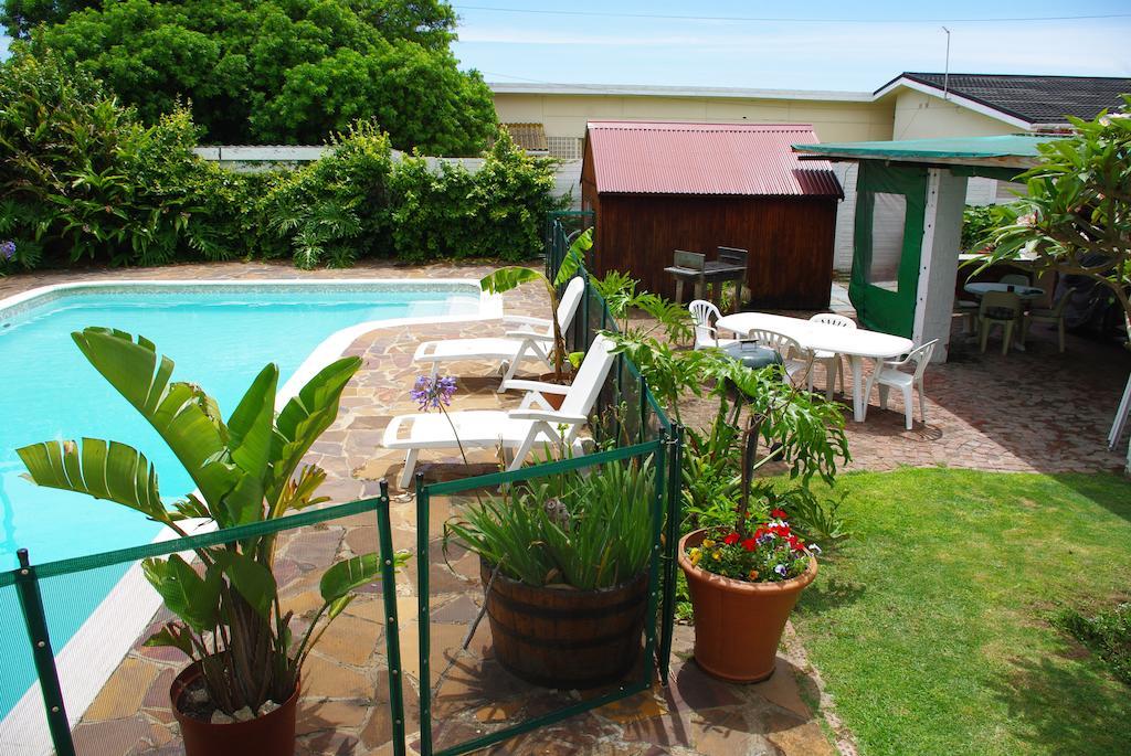 Aqua Marine Guest House Port Elizabeth Buitenkant foto