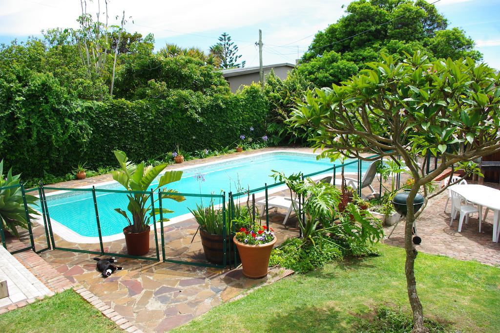Aqua Marine Guest House Port Elizabeth Buitenkant foto