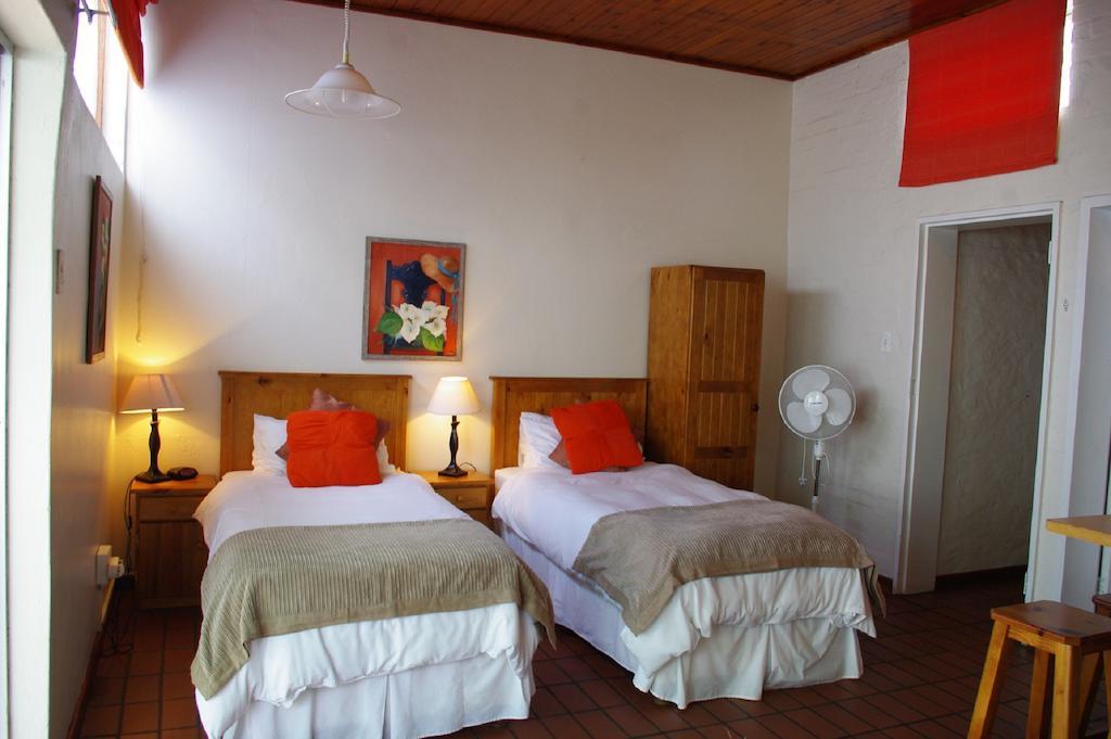Aqua Marine Guest House Port Elizabeth Buitenkant foto
