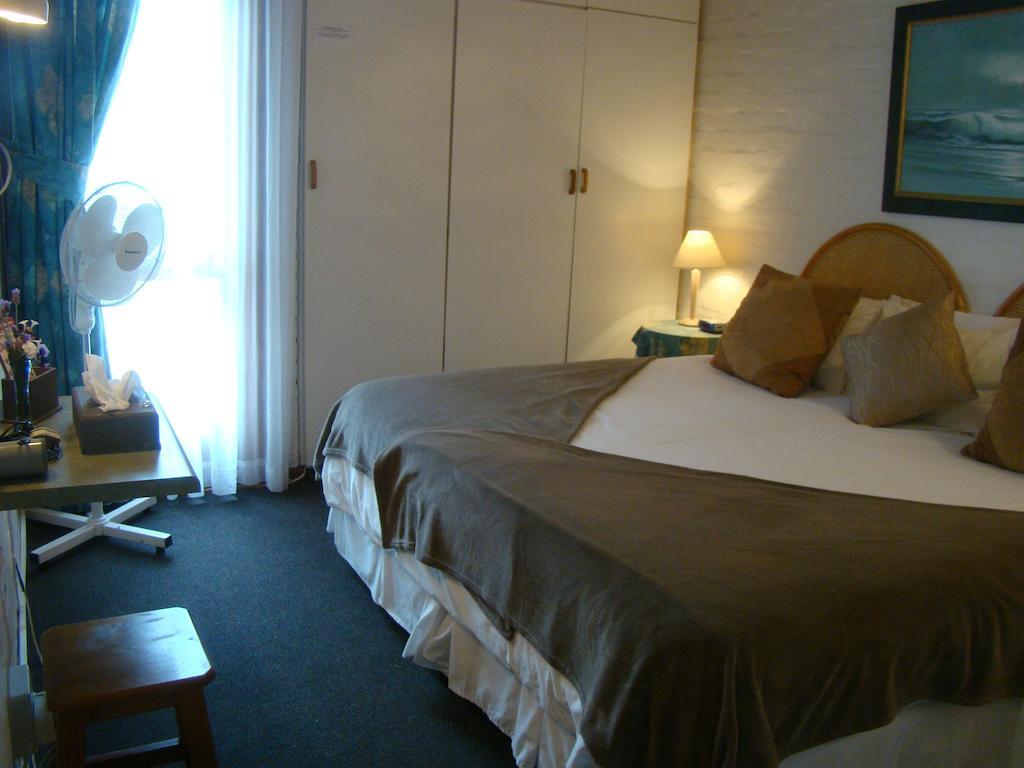 Aqua Marine Guest House Port Elizabeth Buitenkant foto