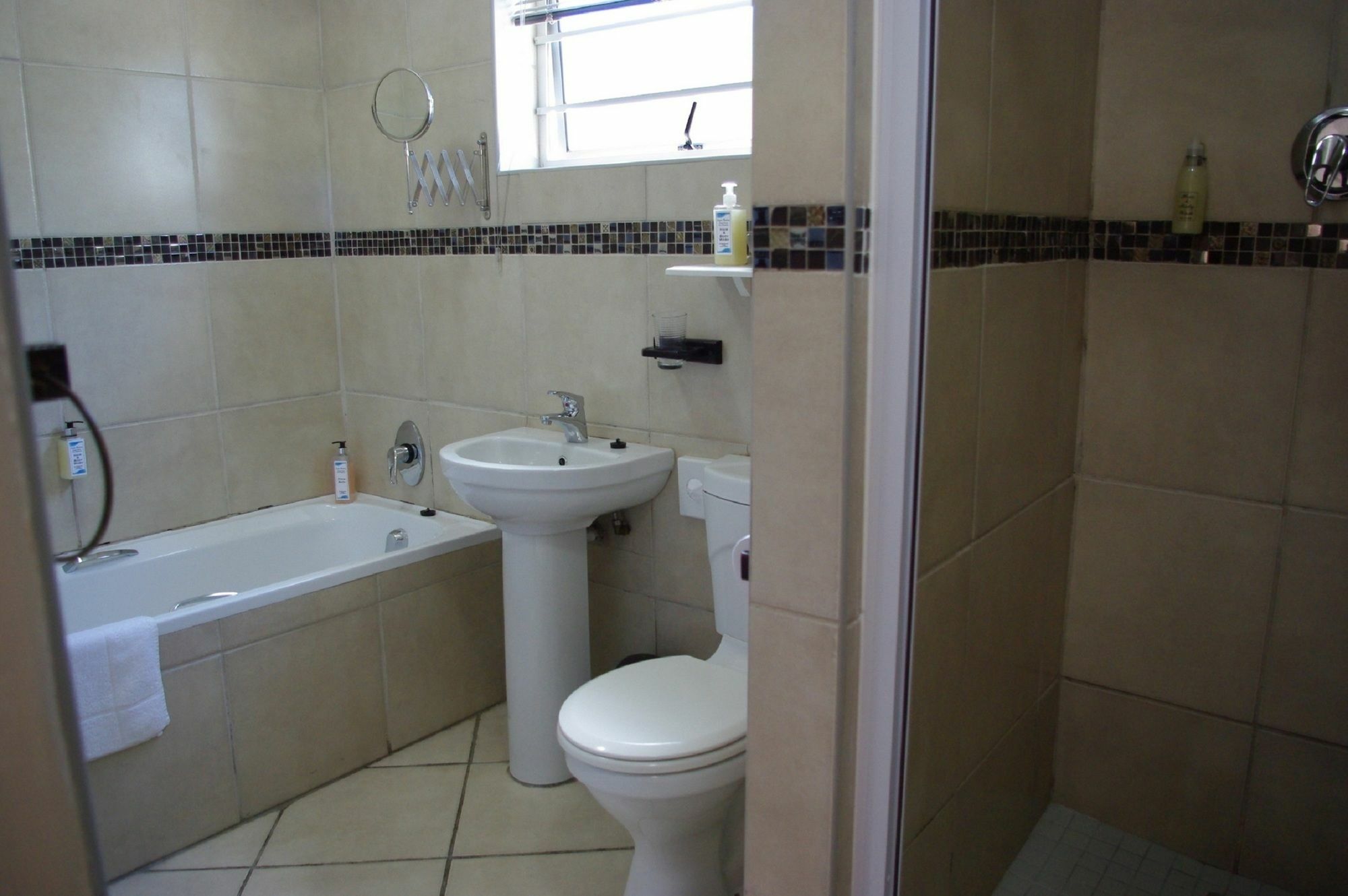 Aqua Marine Guest House Port Elizabeth Buitenkant foto